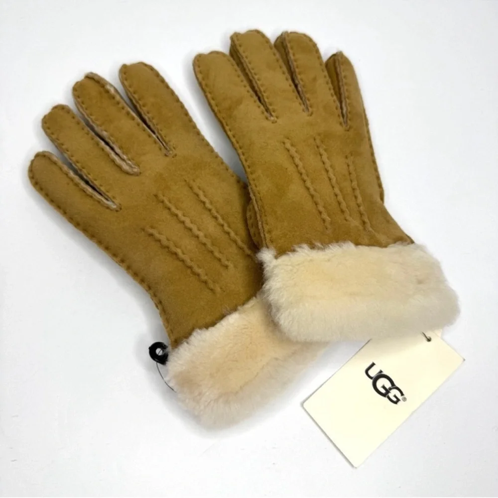UGG Exposed Sheepskin Gloves NEW Hand Sewn In Chestnut Size L/M Tan